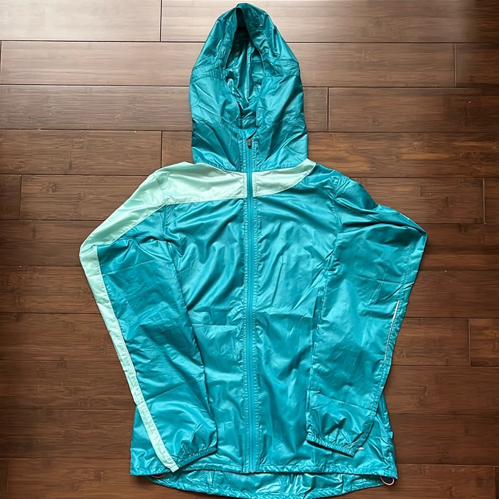 Brooks Women’s Lightweight Full Zip Hooded Running Jacket